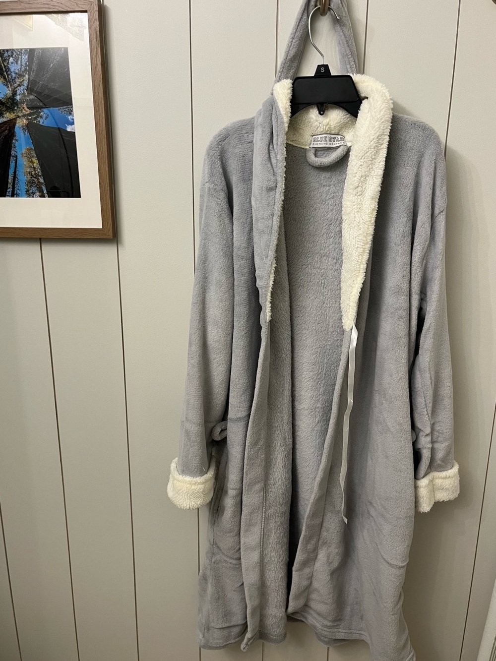 Plush Grey Robe with Cream Sherpa Trim - Women’s Cozy Lounger
